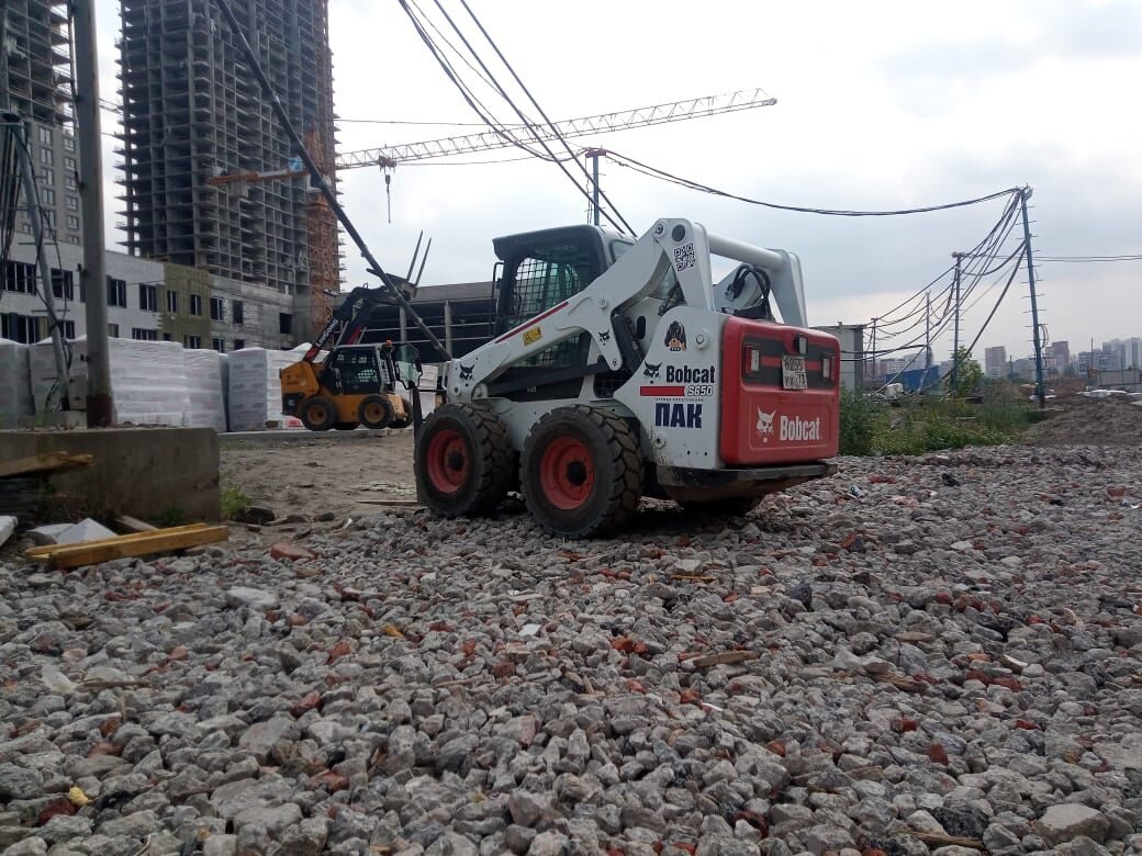 Строительство ЖК - Bobcat S650 (СЗАО, 06.25)